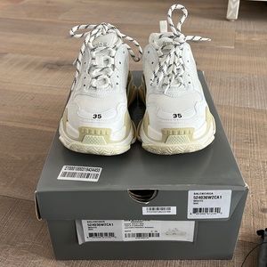 Balenciaga Triple S Sneaker